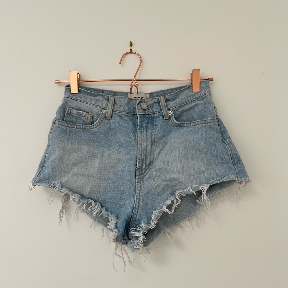 urban outfitters jean shorts